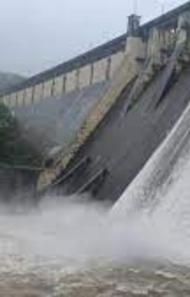 `99.23 pc water stock in Mumbai lakes`