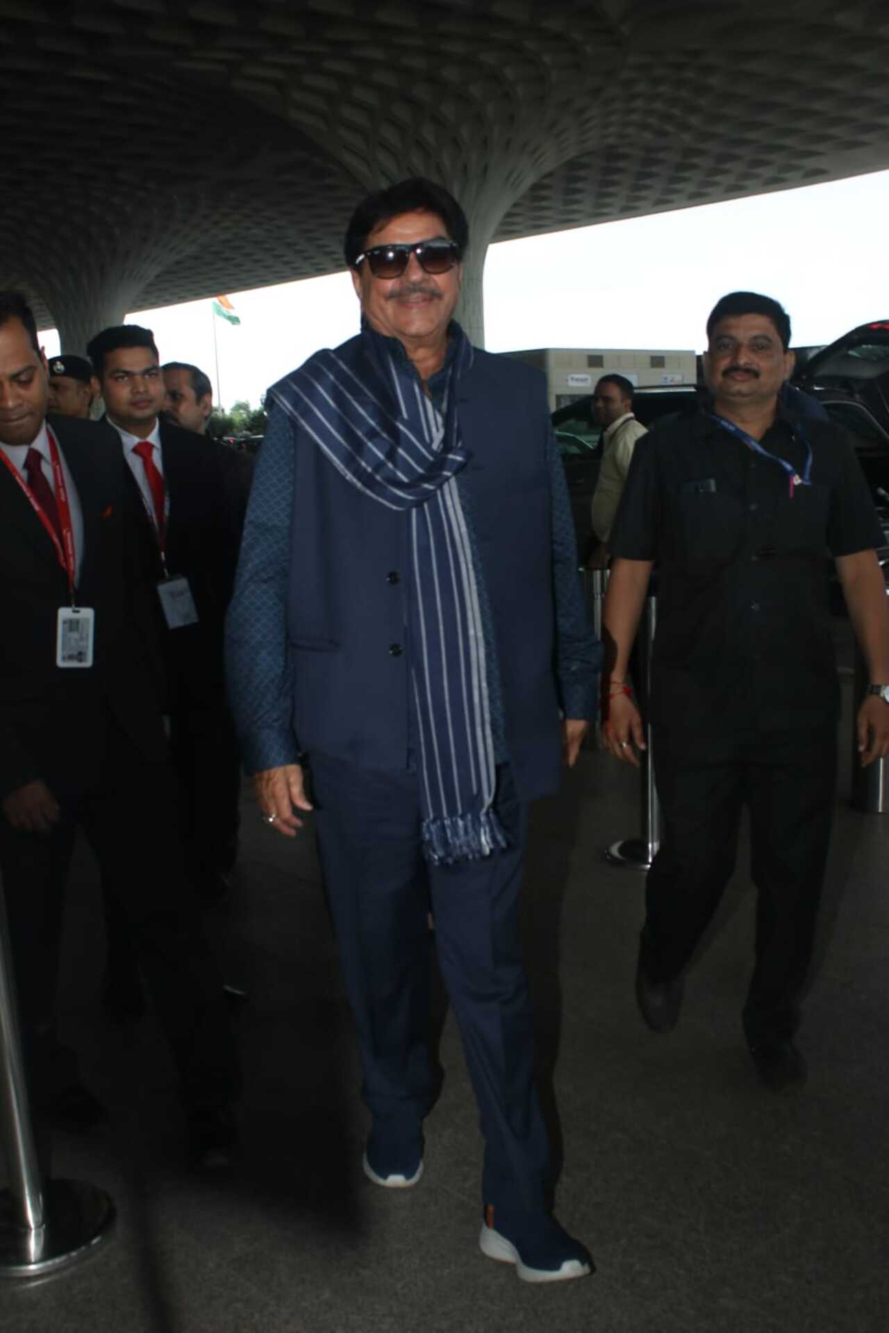 Shatrughan Sinha also jetted out of Mumbai