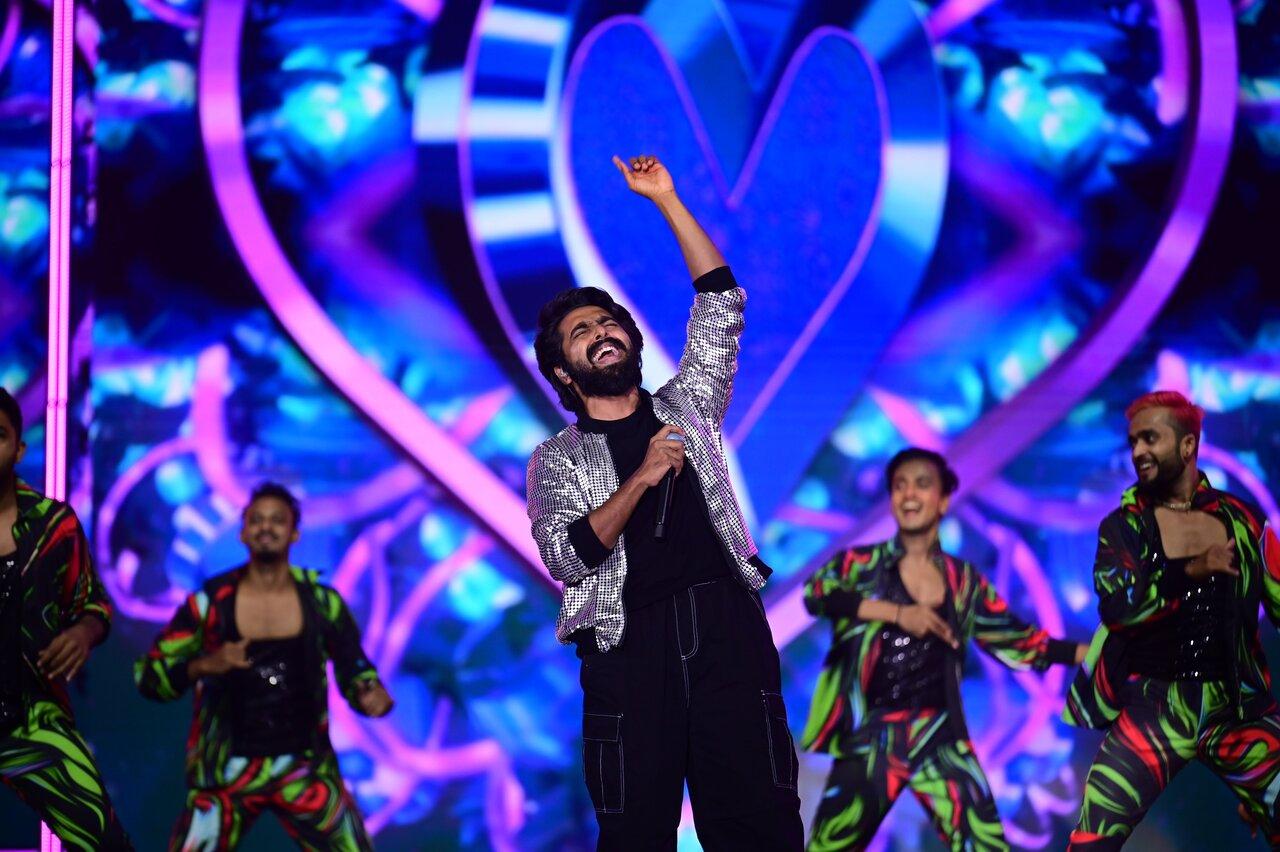 An enthralling performance by GV Prakash lights up SIIMA’s evening!