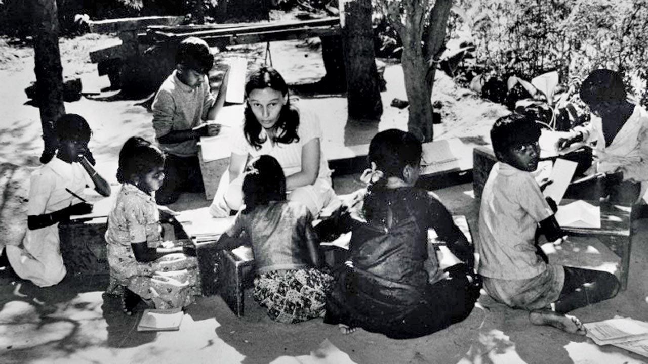 A class being conducted under the trees at Sita School, pioneered by Jane Sahi, in Silvepura in Karnataka, 1976