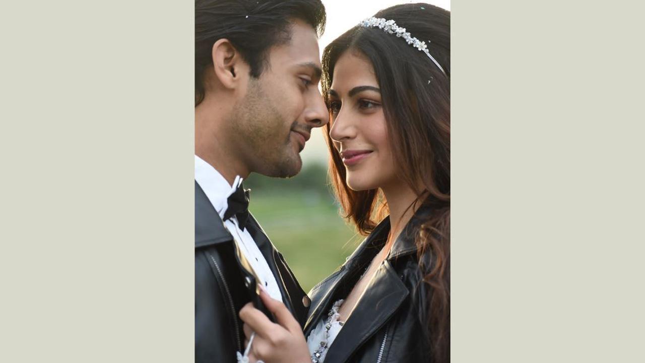 Stebin Ben: Heer Achhra Is A Good-Looking Girl, With An Amazing Screen Presence