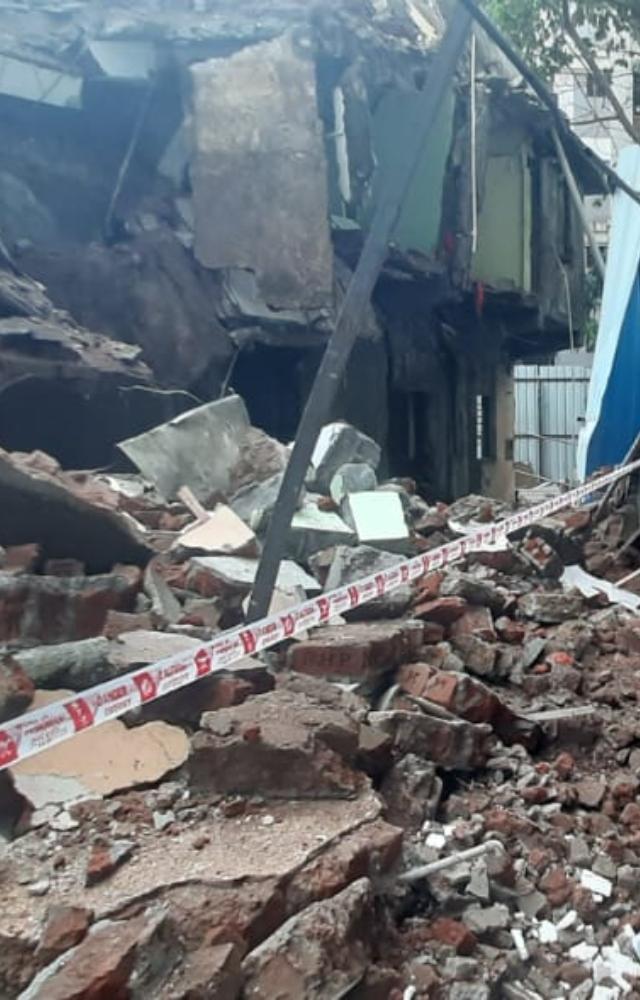 The building located at  Naupada area in Thane was reportedly declared dangerous by the civic authorities, the officials said