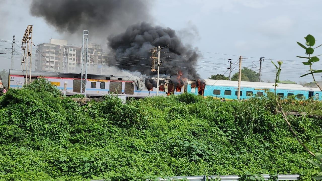 Train coach catches fire near Valsad station in Gujarat, rescue ops launched