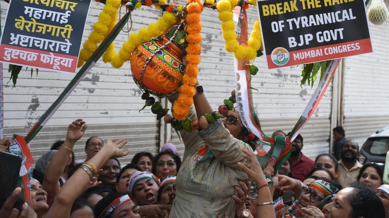 Speaking at a function after assuming the charge, Varsha Gaikwad had said that when it came to appointing women to top posts, many parties do not follow it. But Congress is different. It practices what it preaches