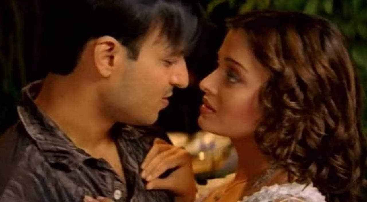 In 2004 with the film 'Kyun! Ho Gaya Na...', Vivek further cemented his romantic charming hero image as he was paired opposite Aishwarya. At that time, there were rumours of him dating his co-star as well 