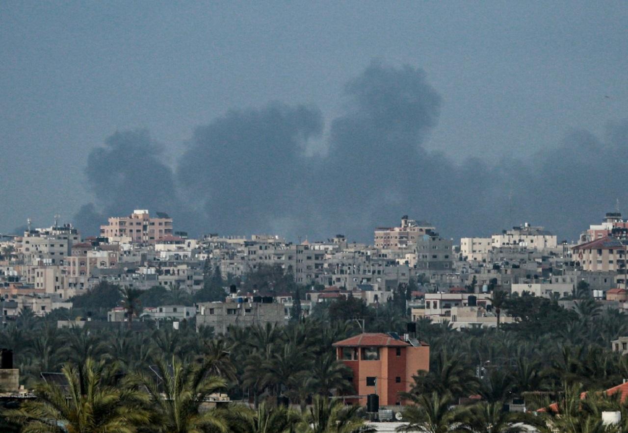 In addition, the fighters of the Israel Defence Forces' (IDF) sea arm attacked other targets and provided fire support to the forces of the IDF's 99th reserve infantry division operating in the center of the Gaza Strip