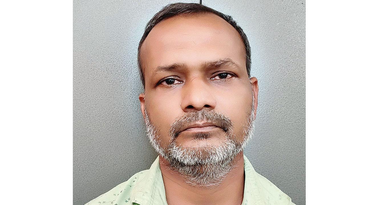 Mumbai: Man booked for assaulting policemen