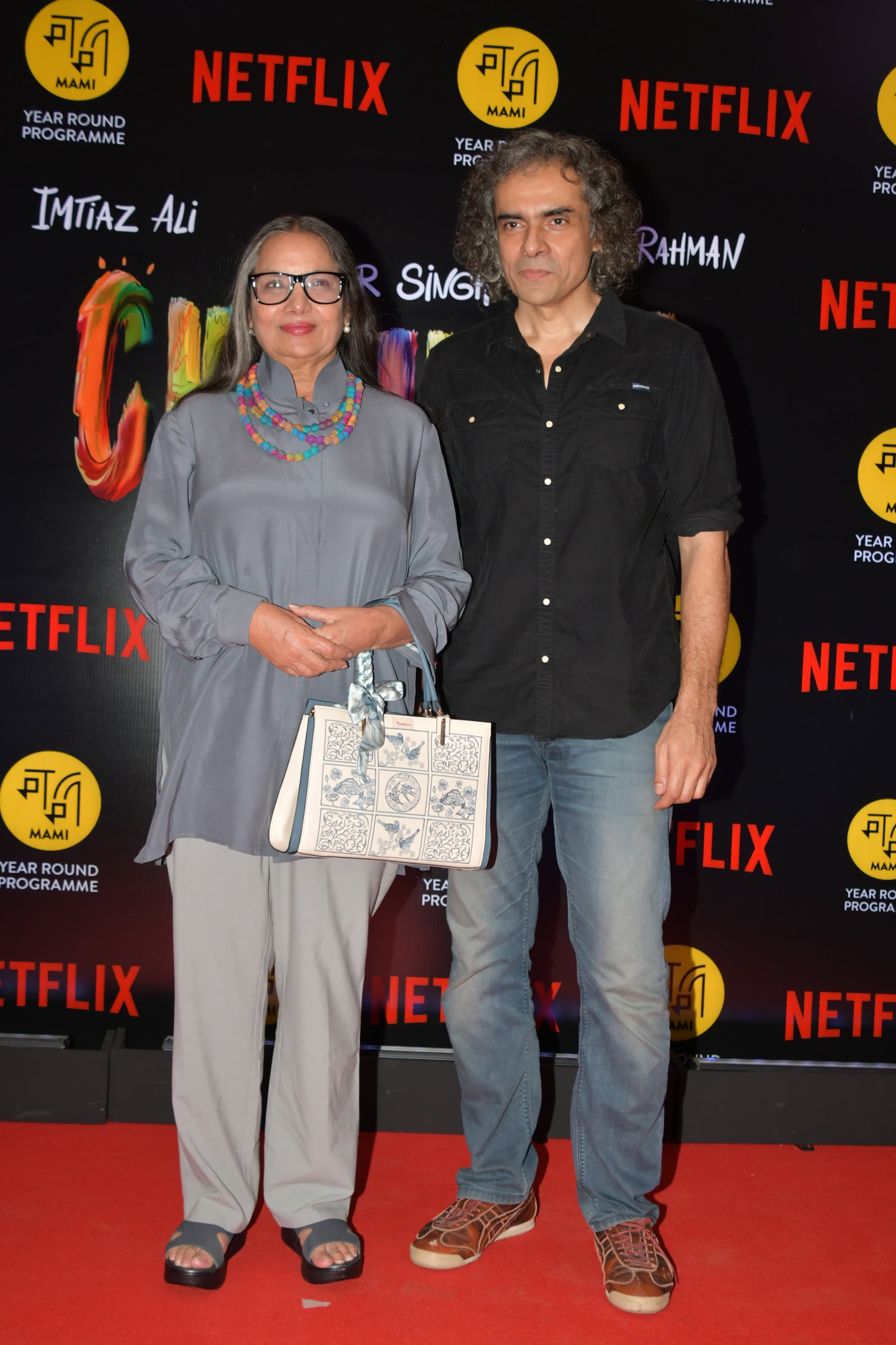 Imtiaz Ali posed with veteran actress Shabana Azmi at the red carpet of the event