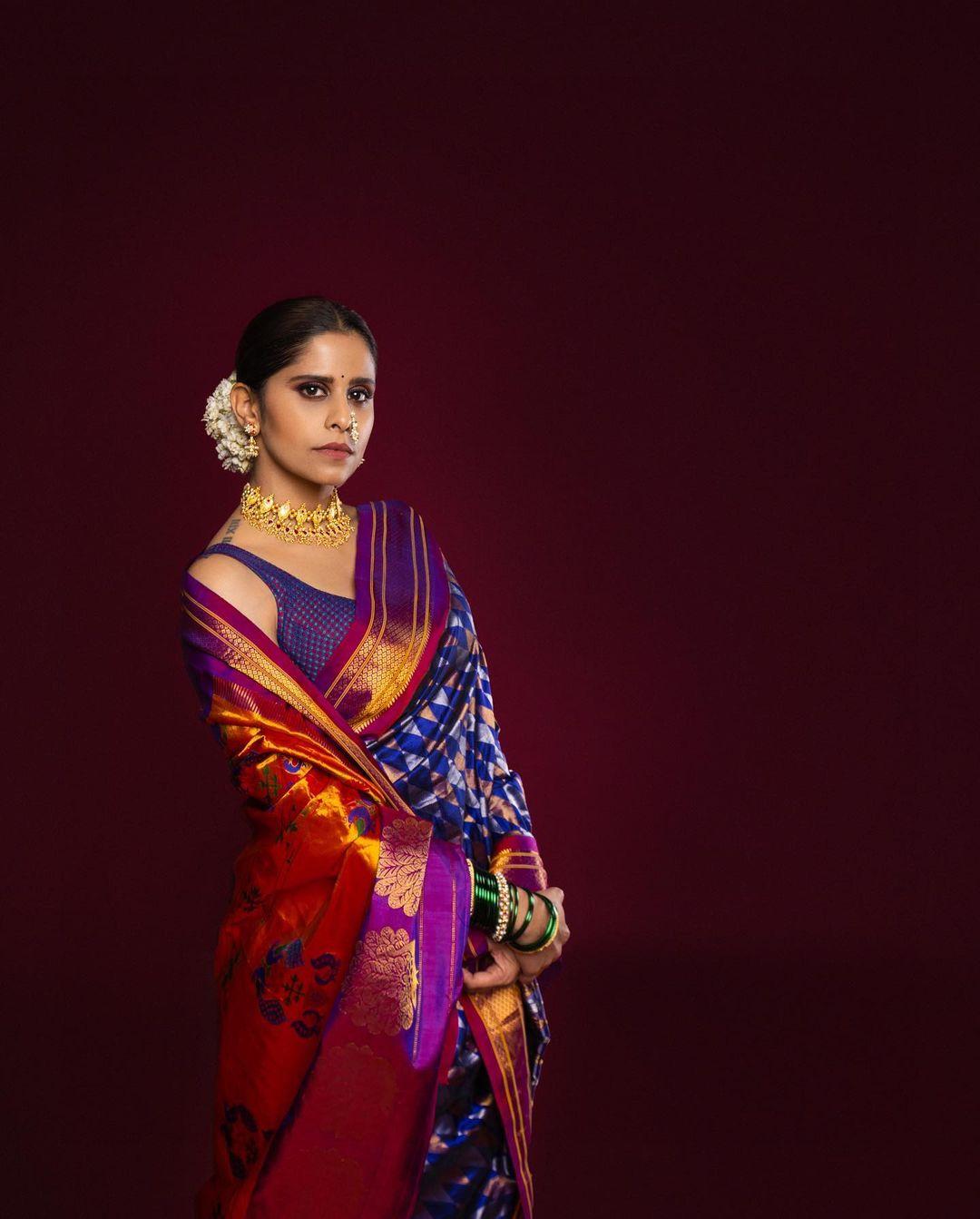 She complemented the attire with, minimal makeup, and captivating smokey eyes, stealing the limelight. Heavy and intricate necklace sets, along with matching earrings, perfected the ensemble, making it an ideal choice for a Gudi Padwa look