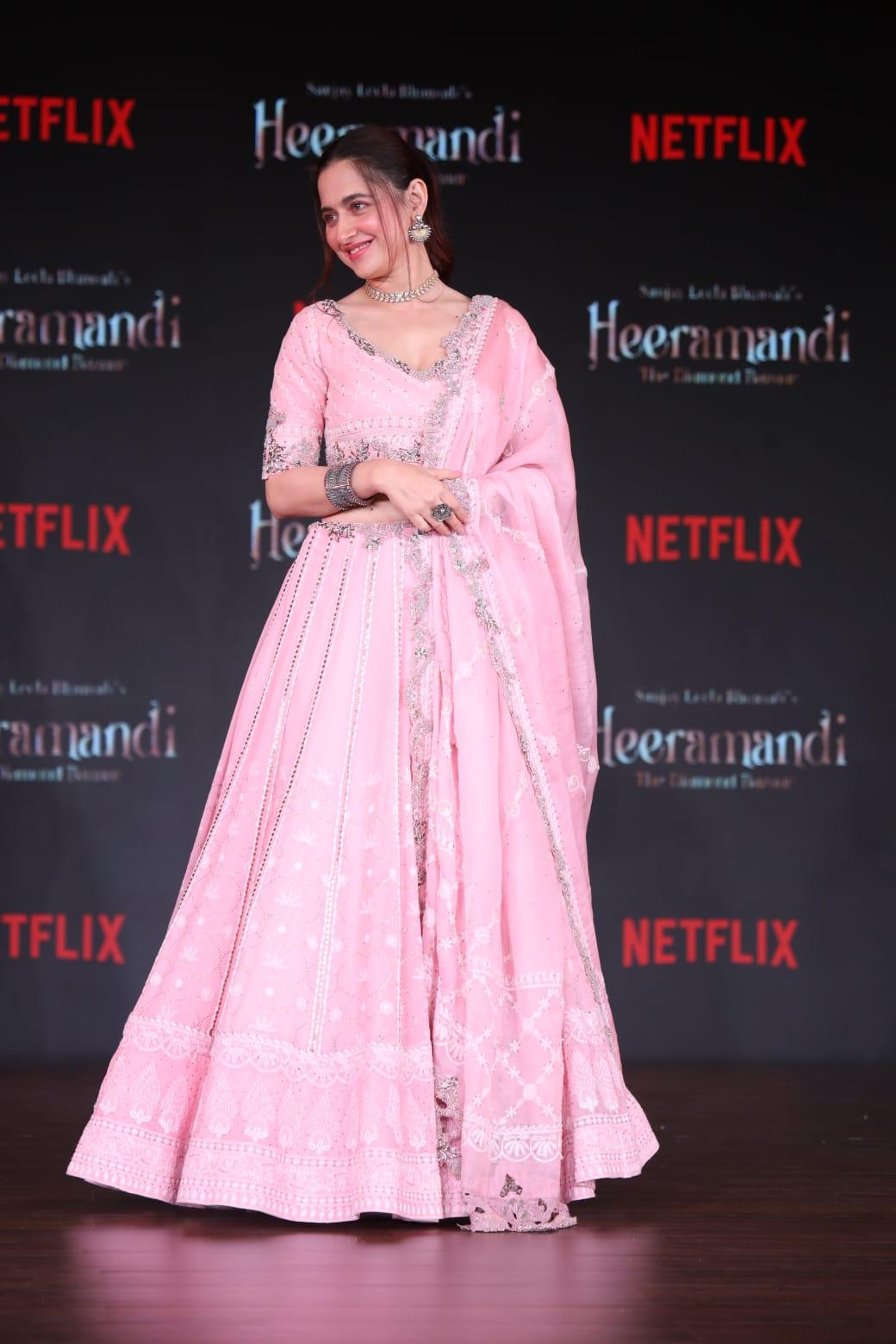 Sanjeeda Shaikh showcased oomph fashion at the Heeramandi trailer launch event in a gorgeous all-pink lehenga. The actress kept her makeup simple and tied her hair in a sleek ponytail to complete her look