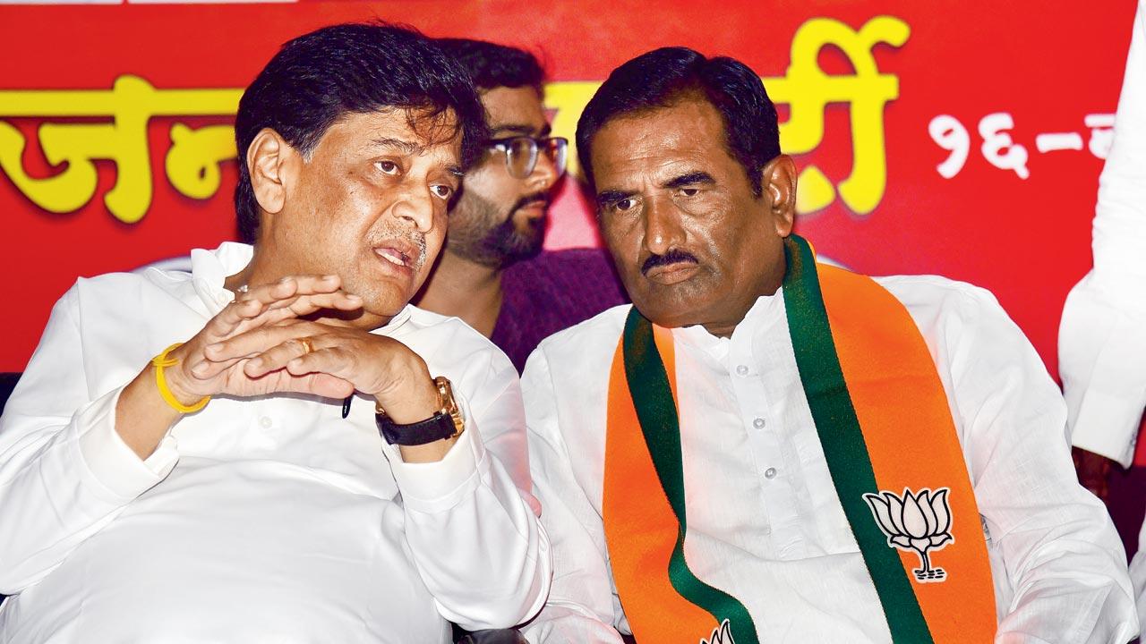 Prataprao Patil-Chikhalikar (right) along with Ashok Chavan, member of Rajya Sabha. Pic/Nimesh Dave