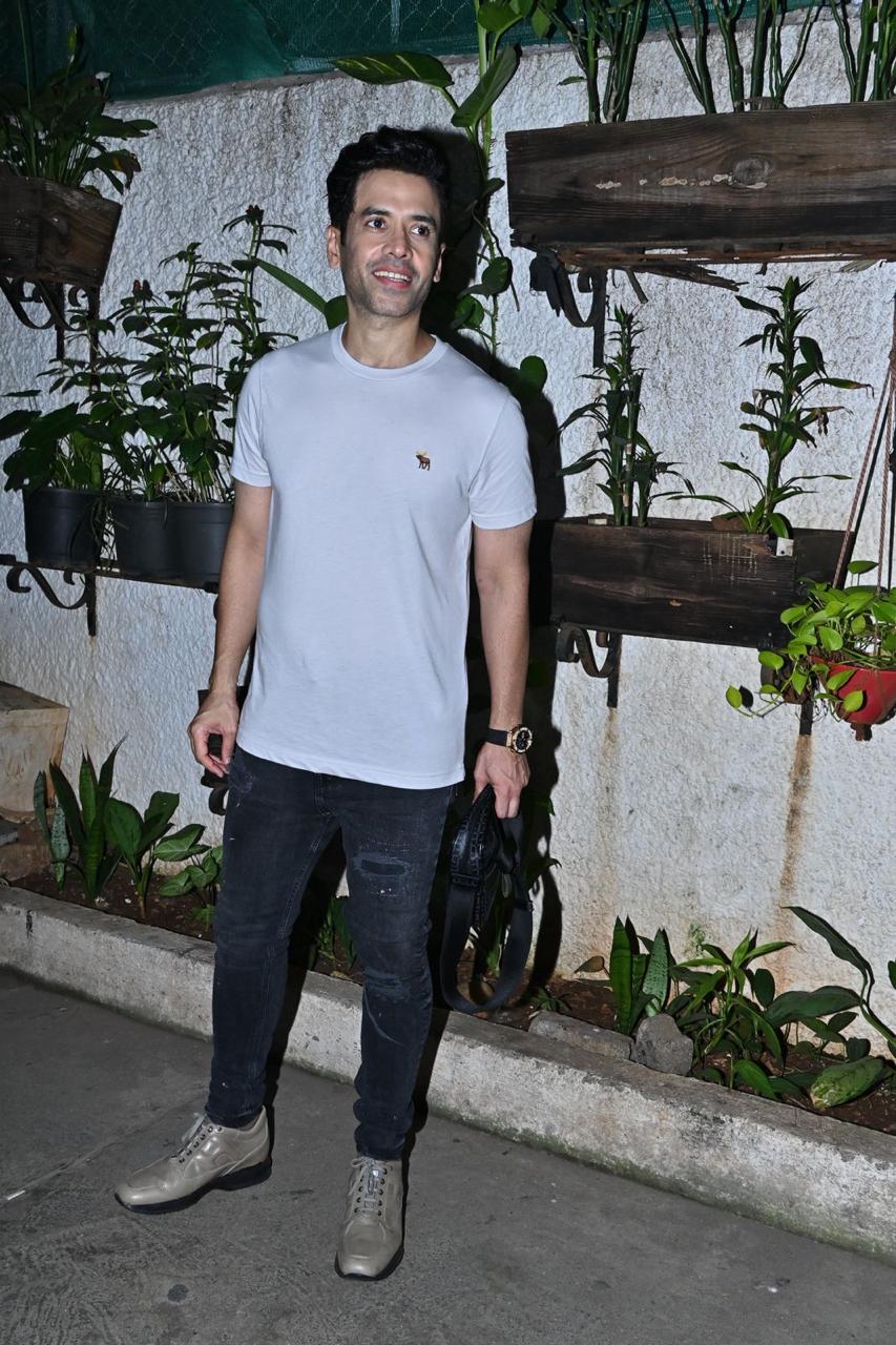 Tusshar Kapoor was snapped as he went to attend the screening of LSD 2