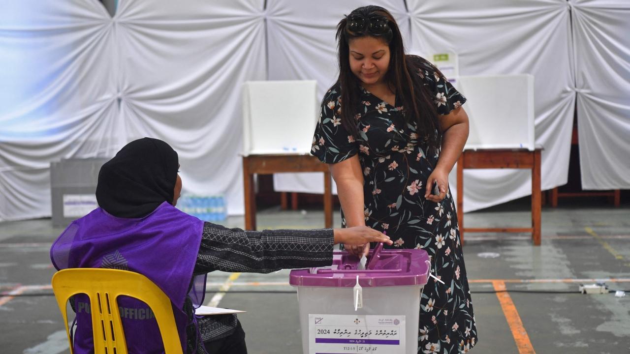 Six political parties and independent groups are fielding 368 candidates for 93 seats in Parliament. That is six more seats than the previous Parliament following adjustments for population growth