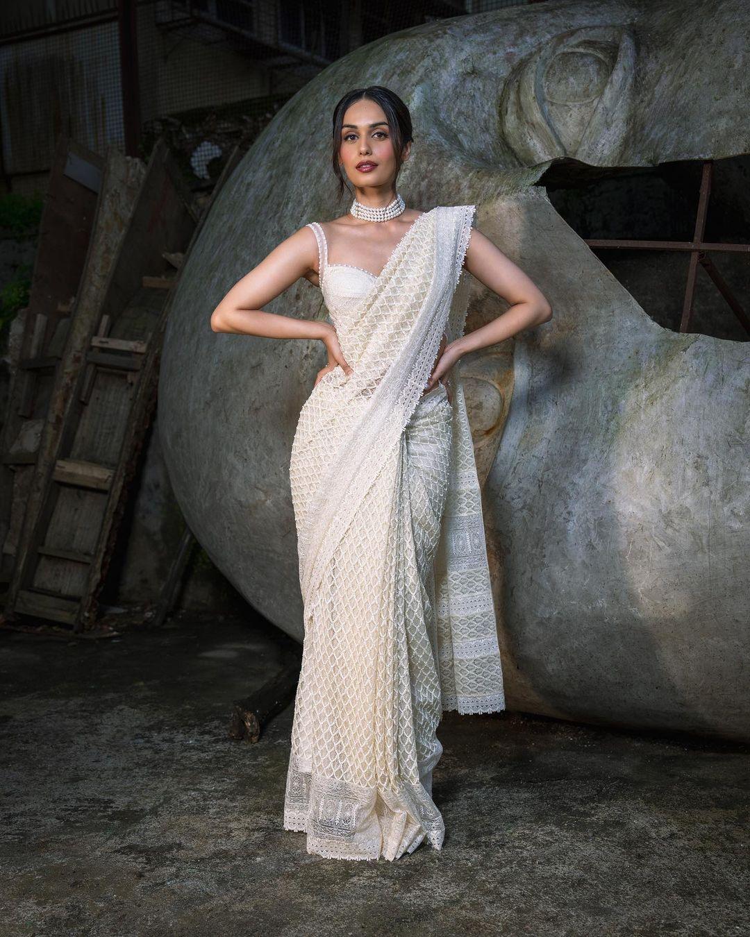 One can never go wrong in white, and Manushi proves this statement right. The actress, in this all-white look, exudes angelic vibes