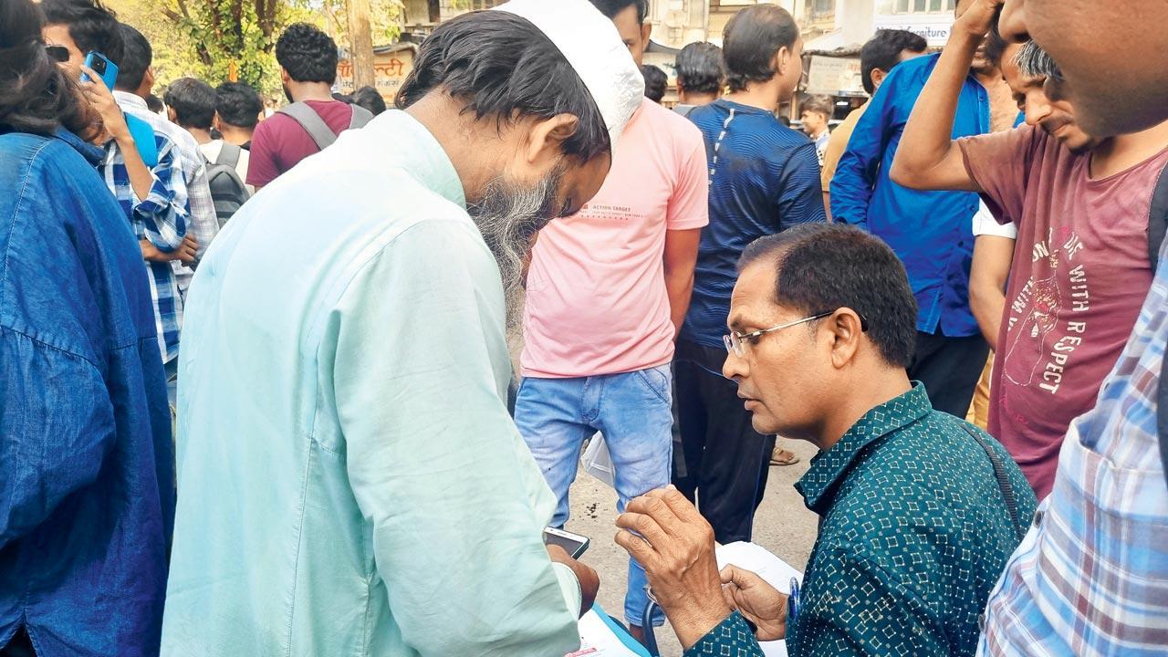 Mumbai: No social security for lakhs of construction workers until elections end