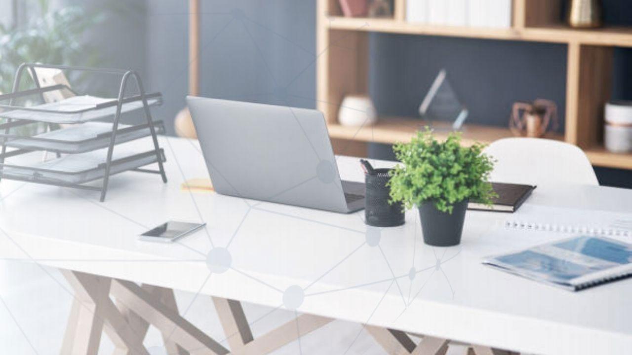 AI-powered technologies are revolutionising how office spaces are designed and operated, focusing on enhancing both productivity and sustainability. Photo Courtesy: iStock