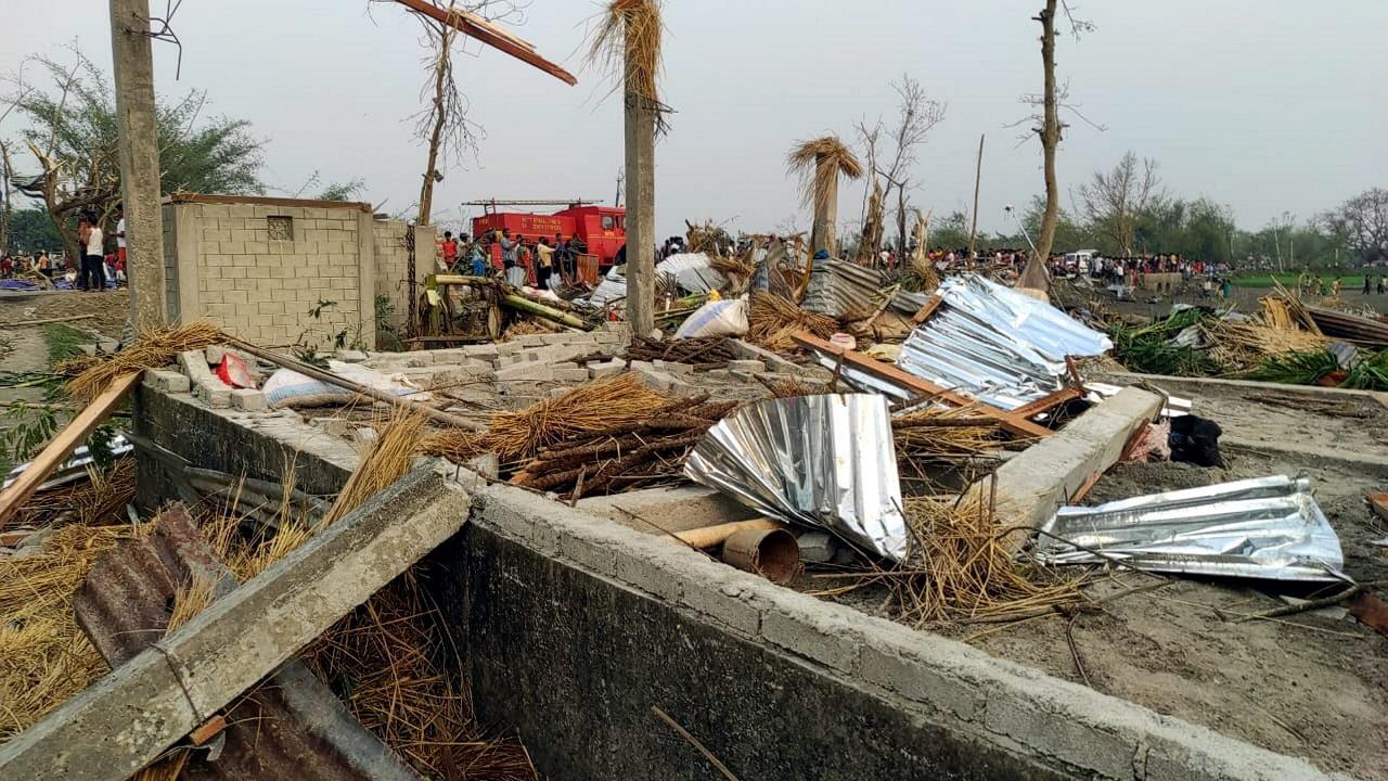 West Bengal storm: Death toll rises to 5, CM meets families of victims