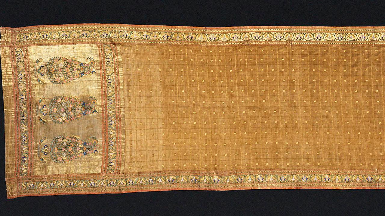 Close view of a Paithani saree. Pic Courtesy/Wikimedia Commons