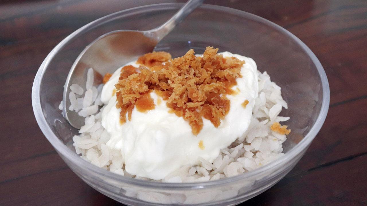 Dipannita Sharma whips up Jolpan, made of overnight-soaked flattened rice with yoghurt and jaggery. Pic/ANURAG AHIRE