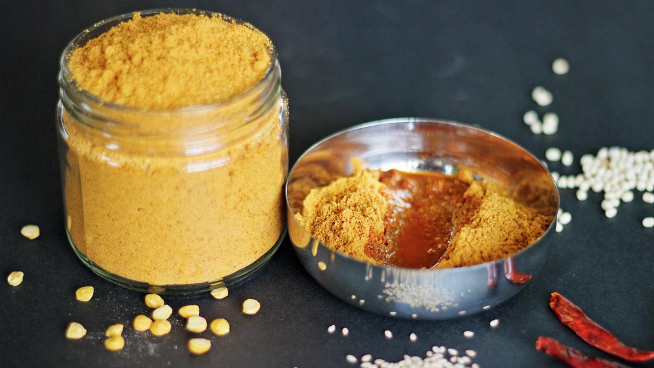The name gunpowder refers to the explosive taste of chillies the podi is best served with ghee or gingelly oil