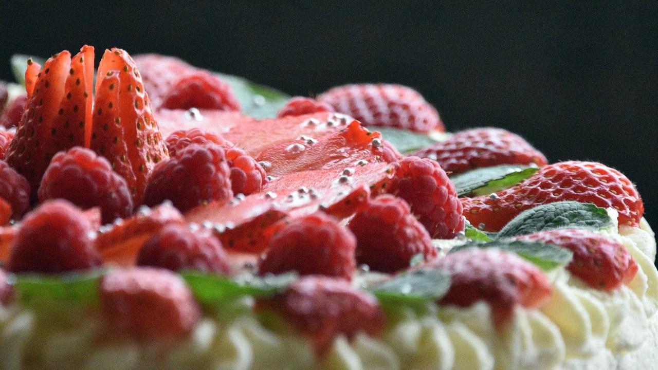 Punjab girl dies after eating birthday cake: Netizens slam food delivery app
