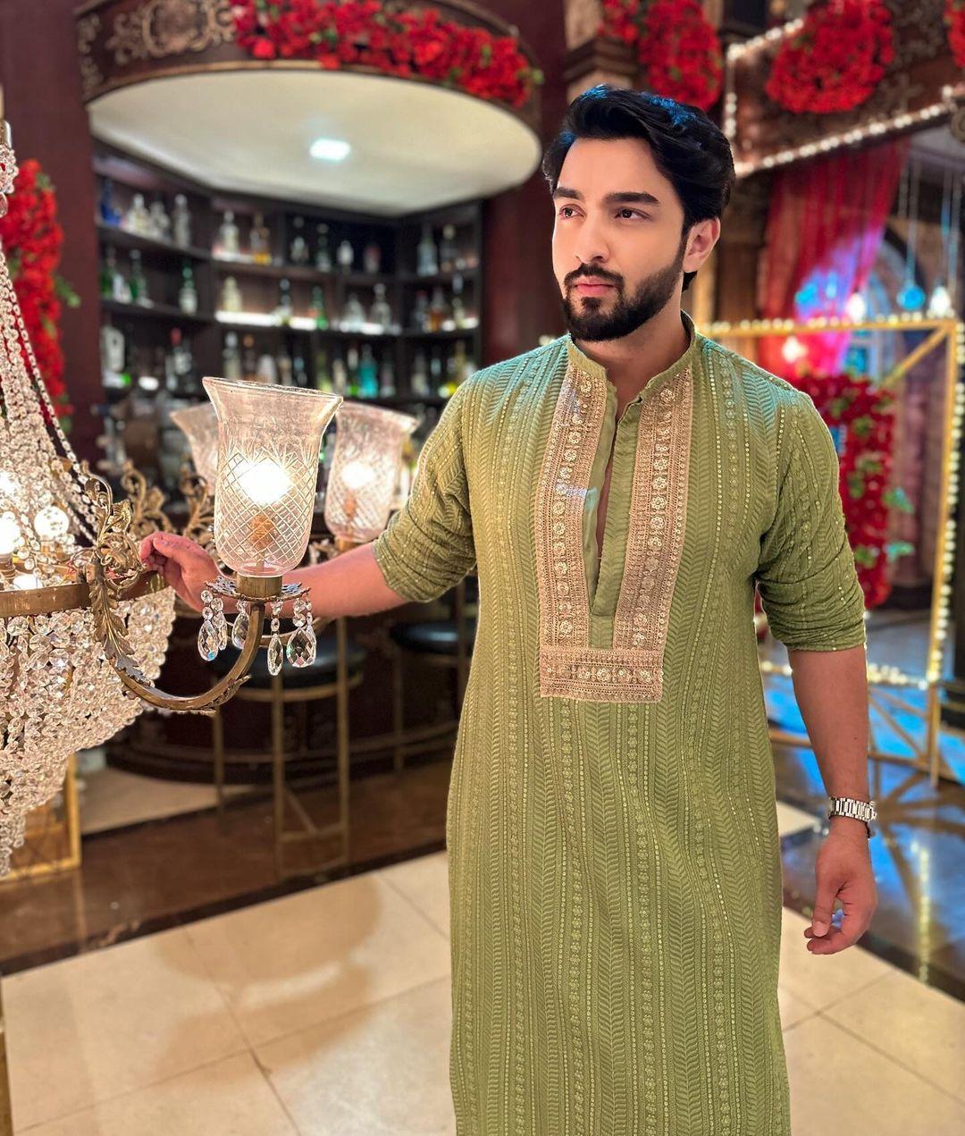  If you're looking to style something simple yet elegant, then this kurta is perfect for you