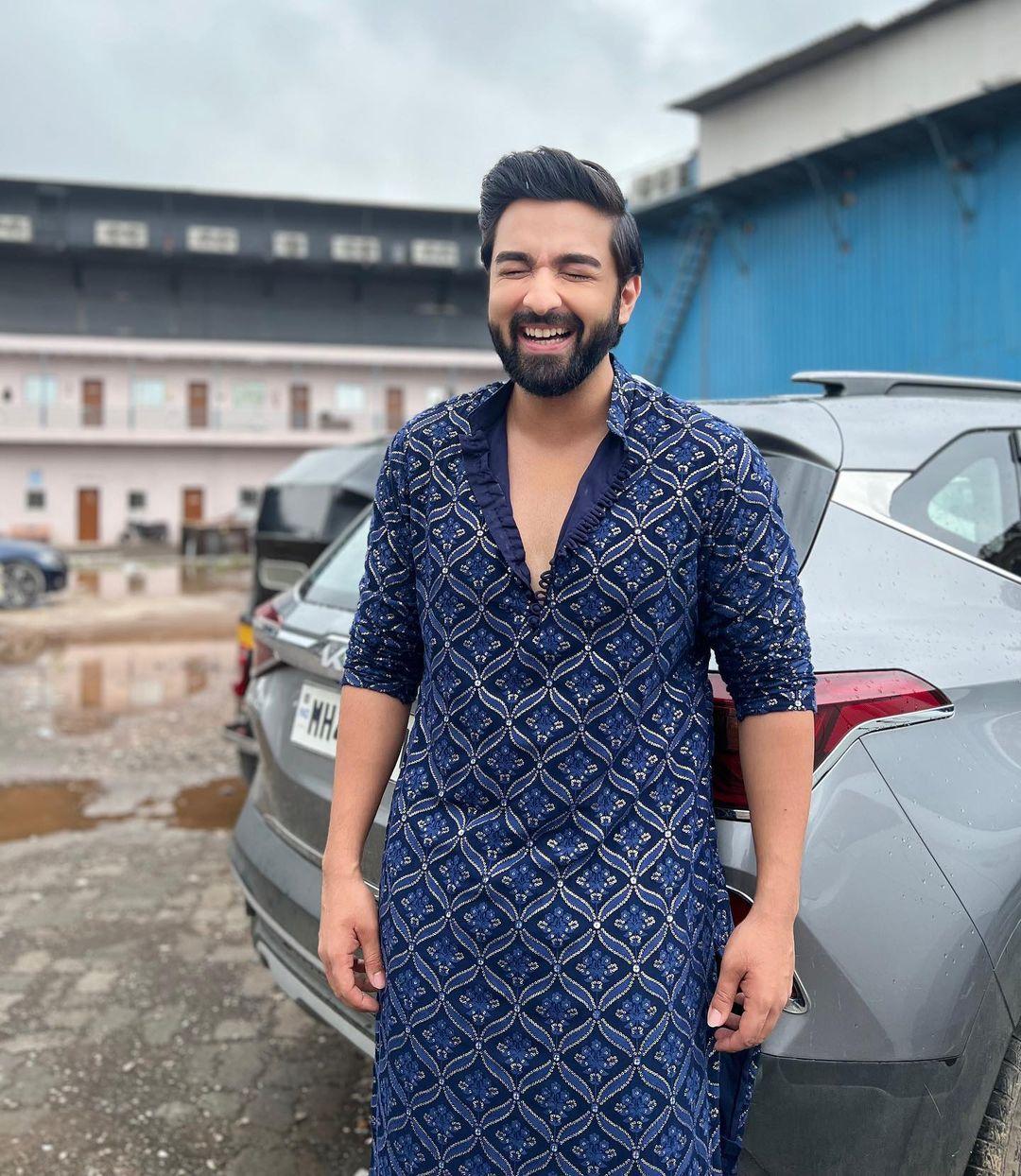 Rohit's dashing avatar is perfect if you have a wedding in the family to attend