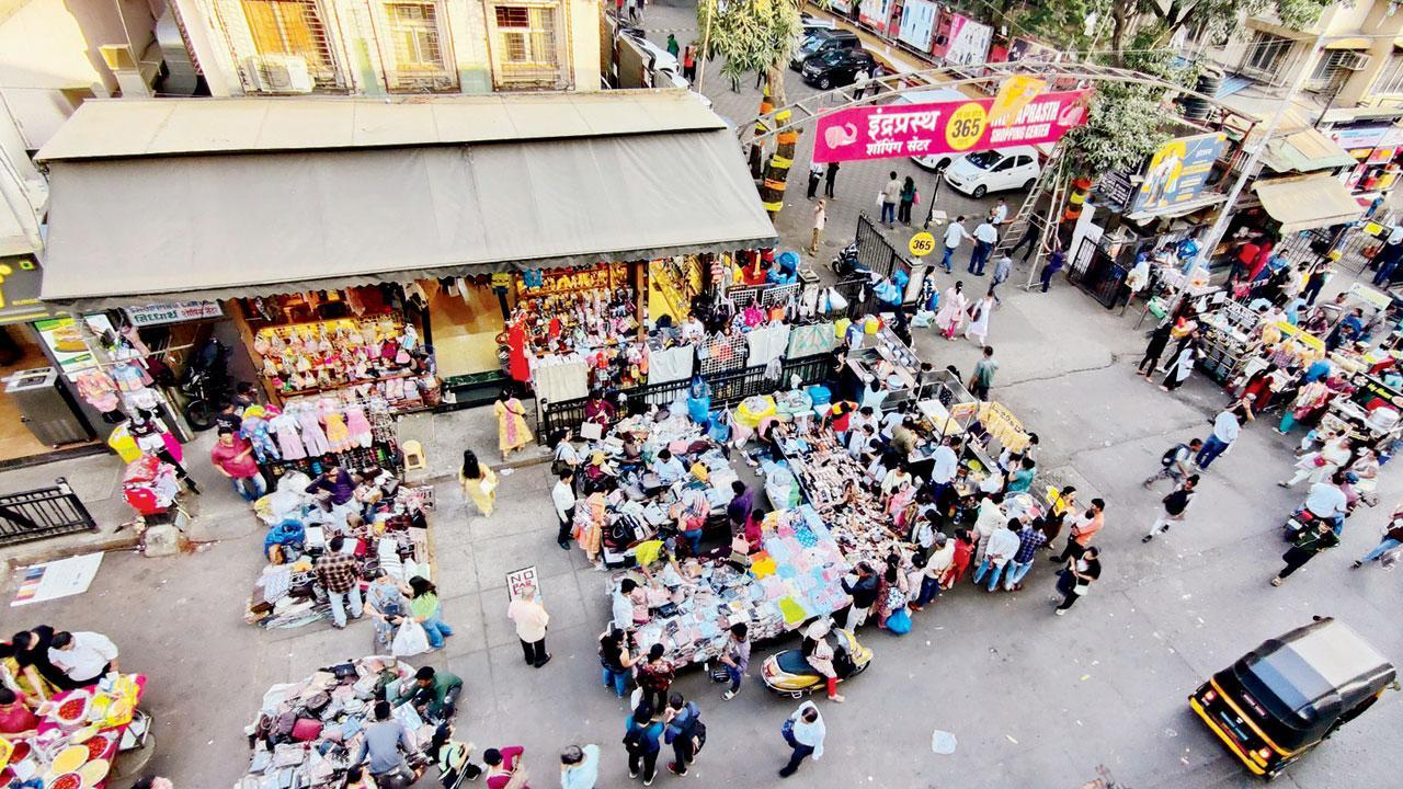 Mumbai: ‘Hawkers just a source of income for you!’