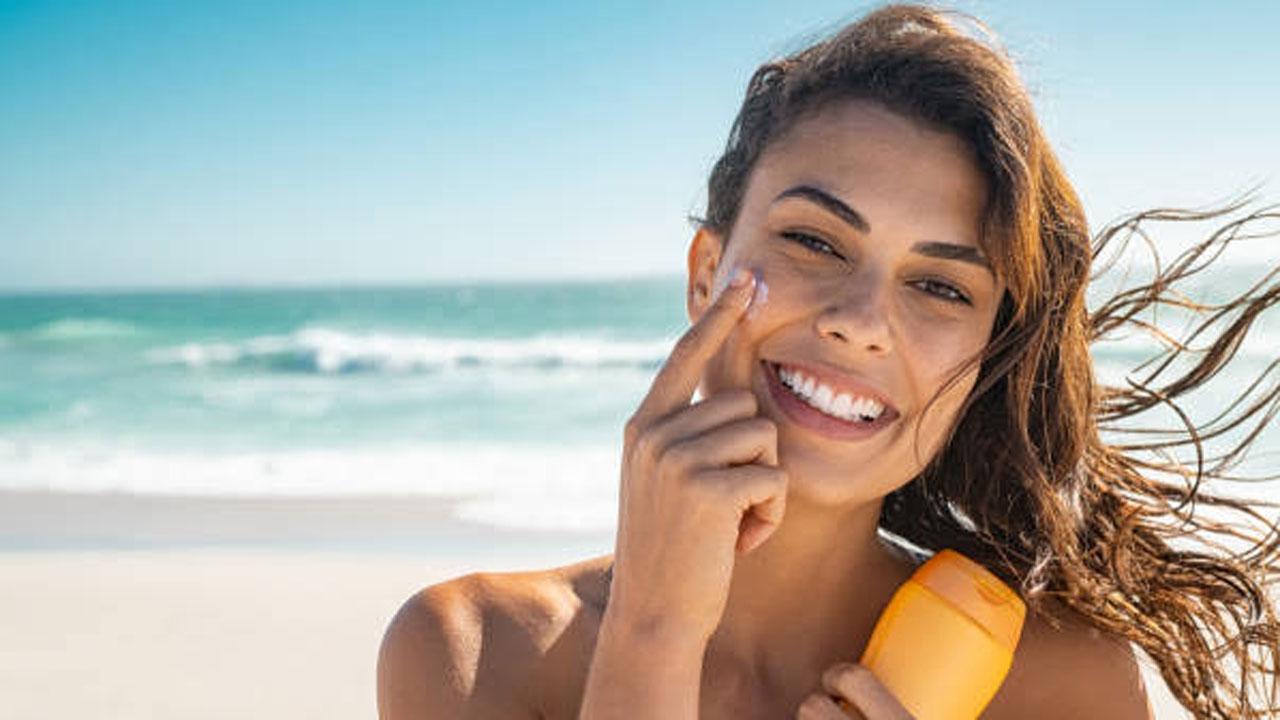 Greasy and itchy skin in summer? Here is an easy guide for healthy skin during the hot season