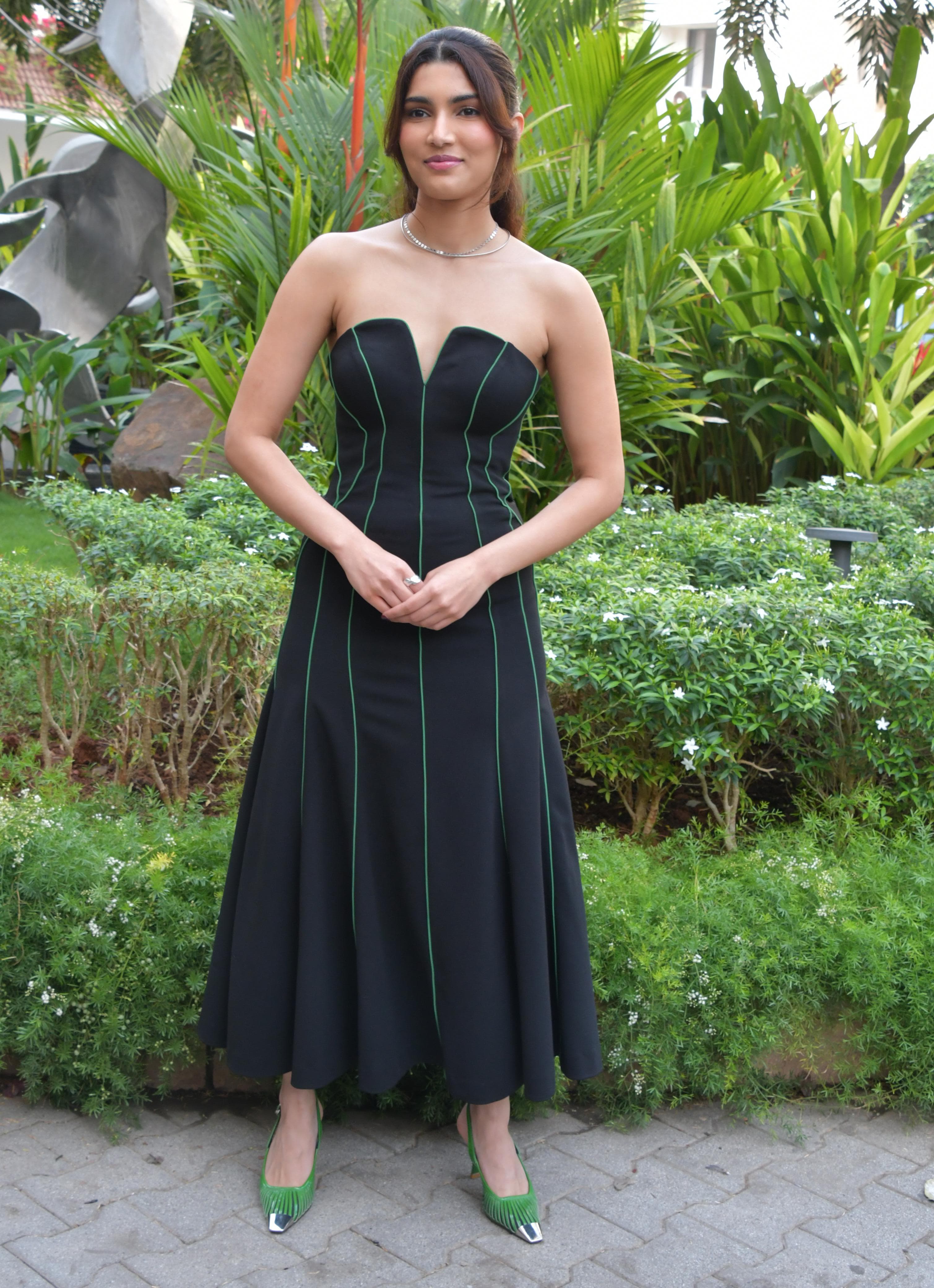 Alizeh Agnihotri looked stunning in a strapless gown as she got clicked