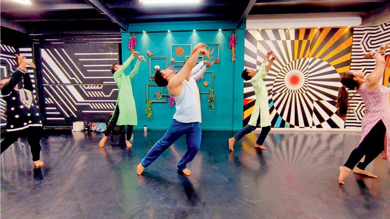 World Parkinson’s Day: This performance in Mumbai tells a story through dance