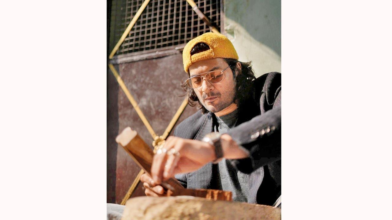 Ali Fazal tries his hand at wood block making