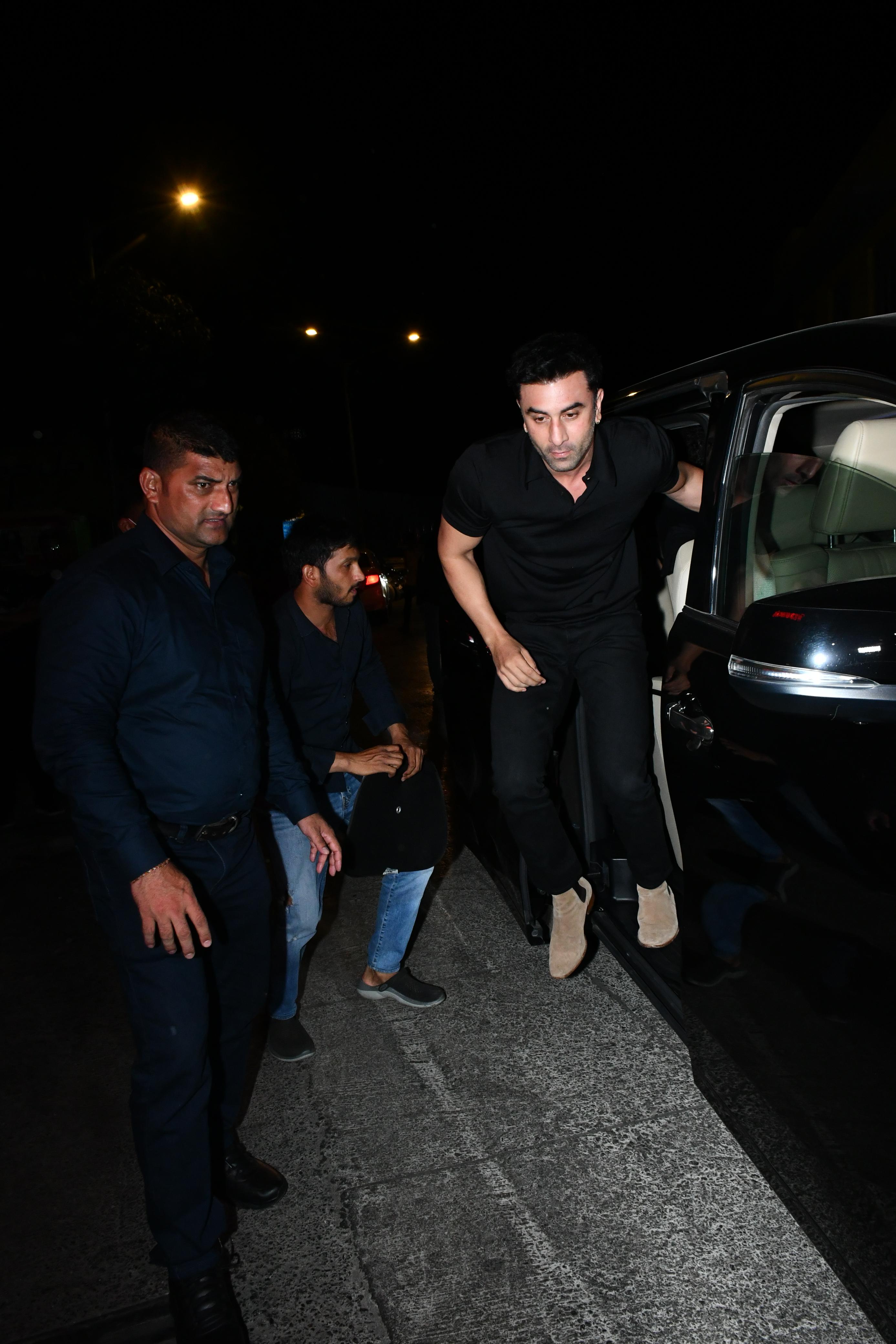 Ranbir Kapoor went to be the part of the dinner bash at Veronica restaurant in Mumbai