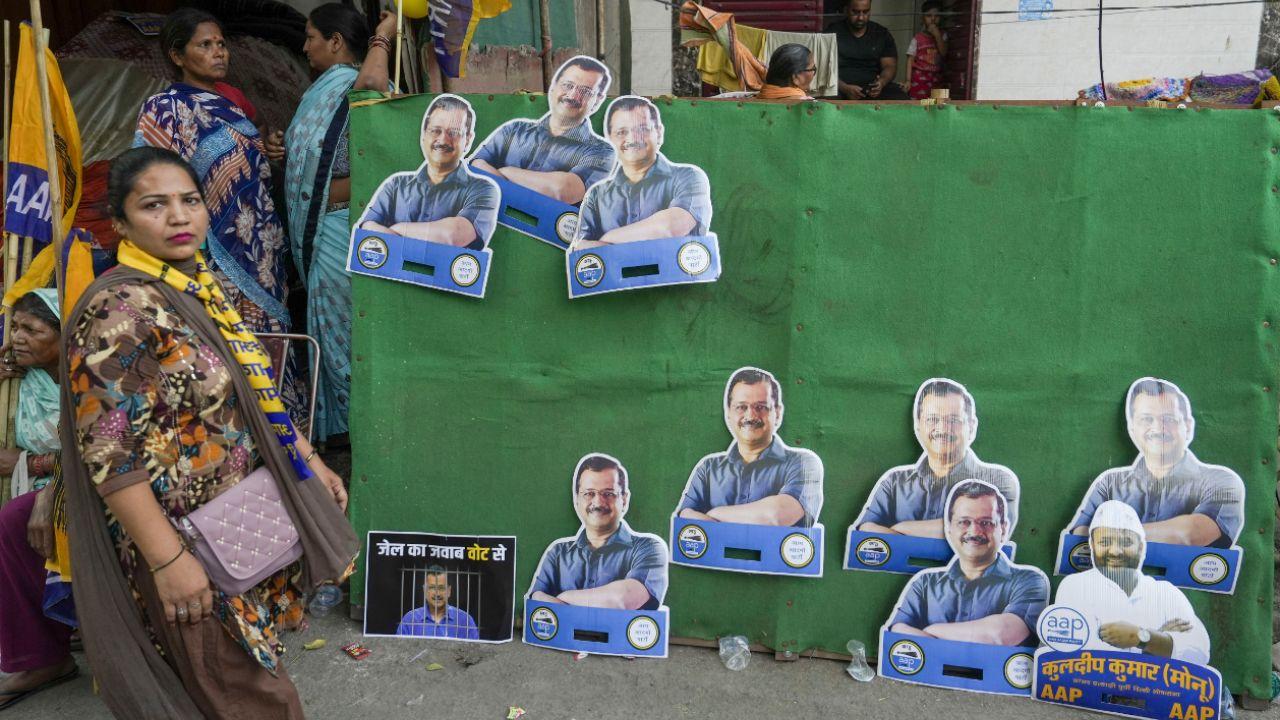 The roadshow, marked by blue and yellow AAP flags and banners, showcased the party's strong presence in the area, with hundreds of women wearing party caps and scarfs joining the event.