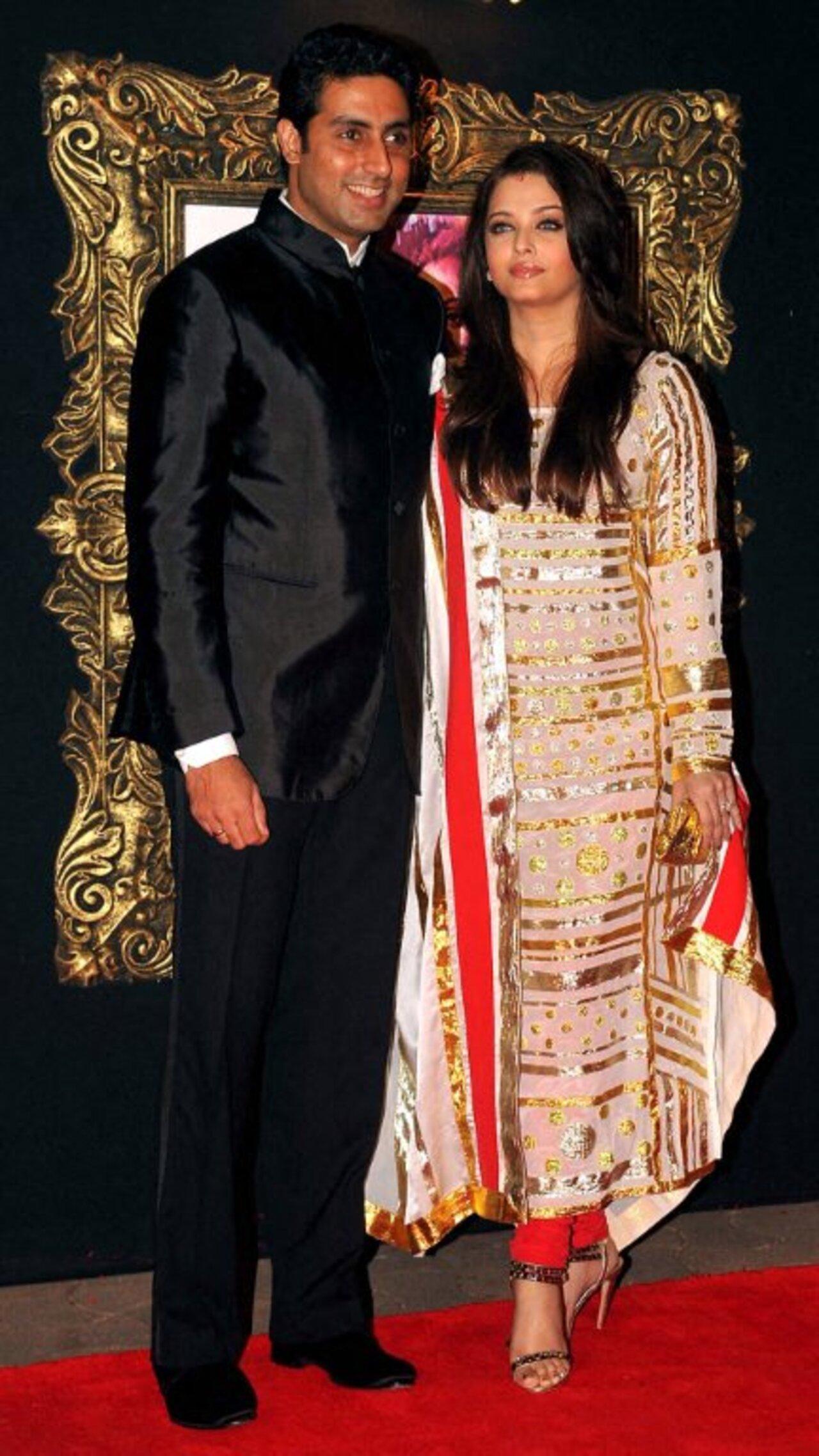 In 2012, Aishwarya and Abhishek commanded attention with their royal look at the premiere of 'Jab Tak Hai Jaan'. 