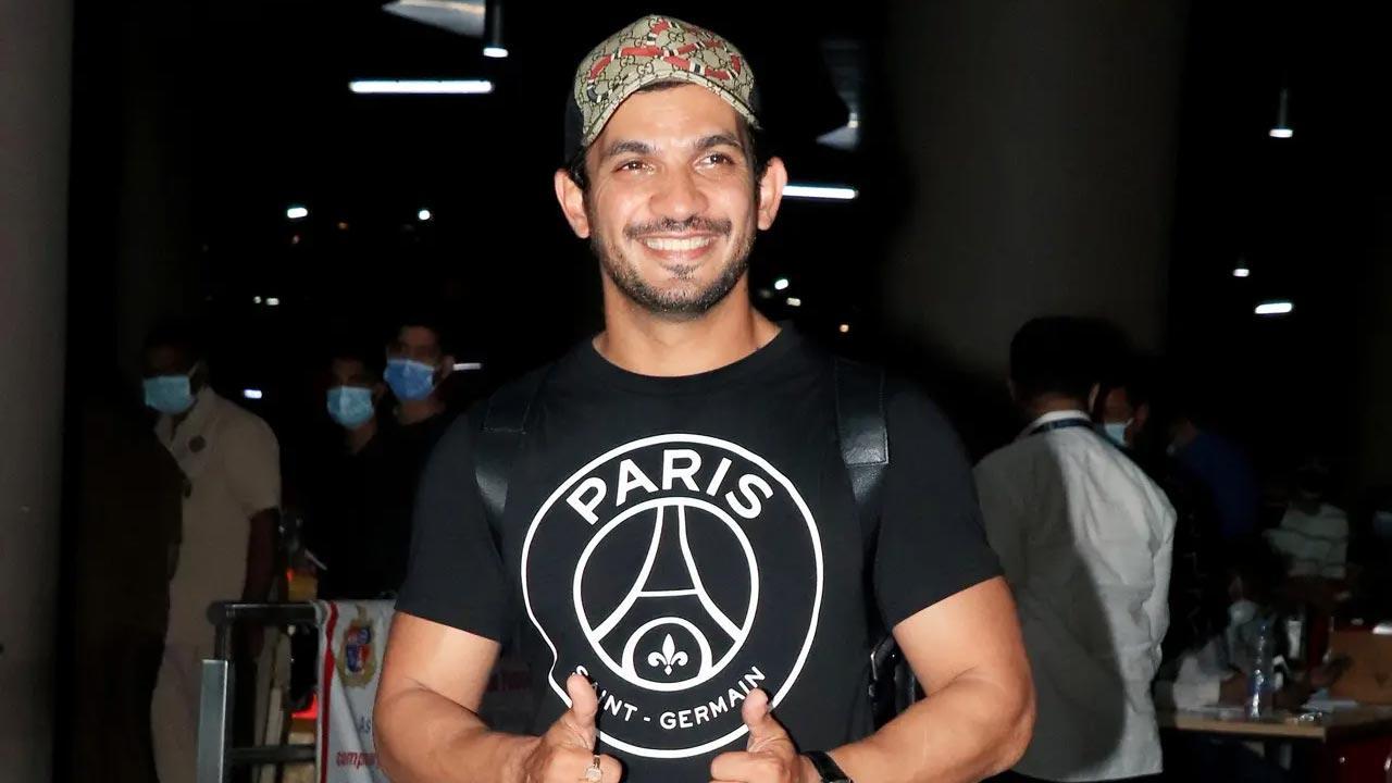Arjun Bijlani holds from hot air balloon atop Melbourne: 'Don't think everything