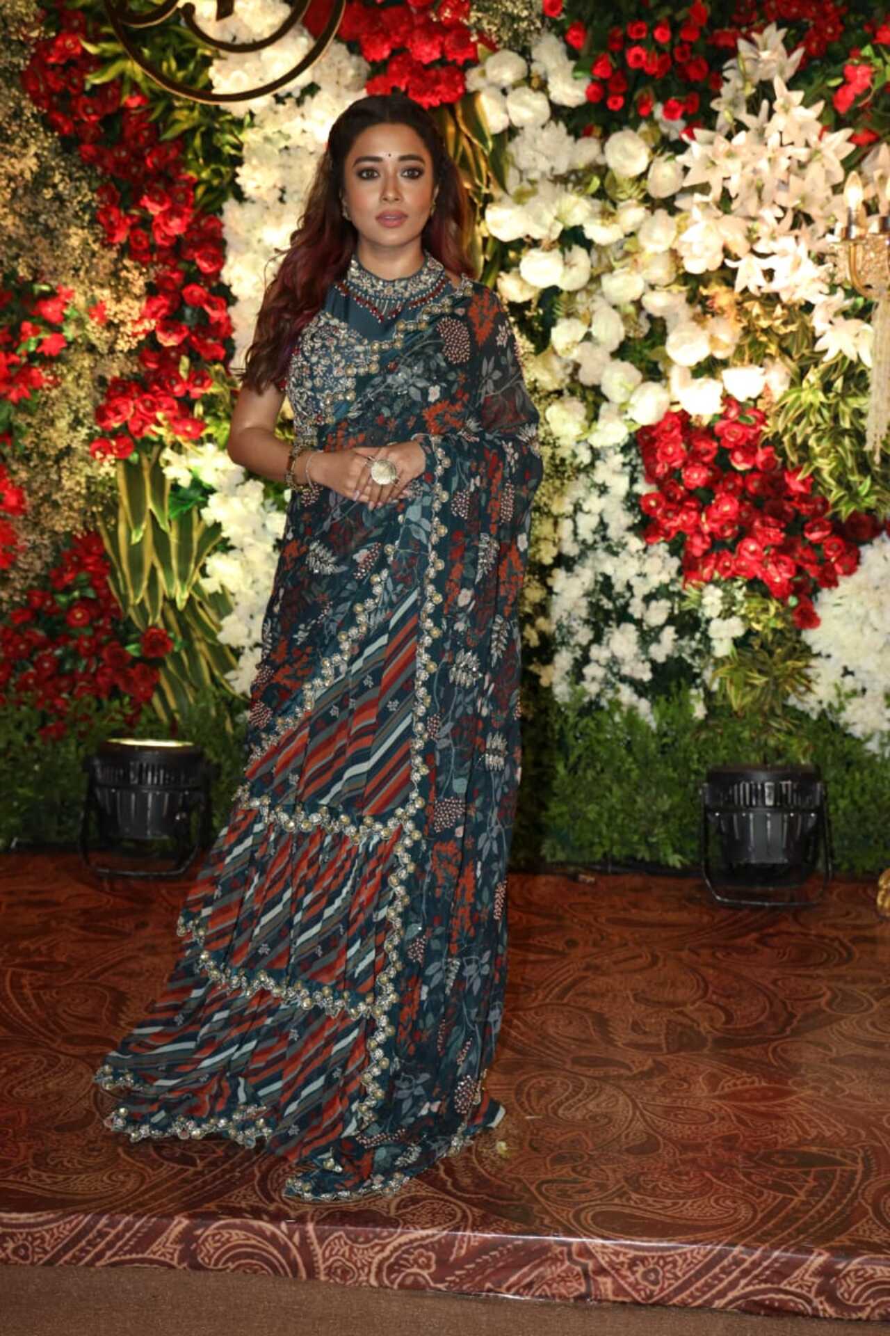 Tina Dutta looked stunning in a multi-coloured printed saree