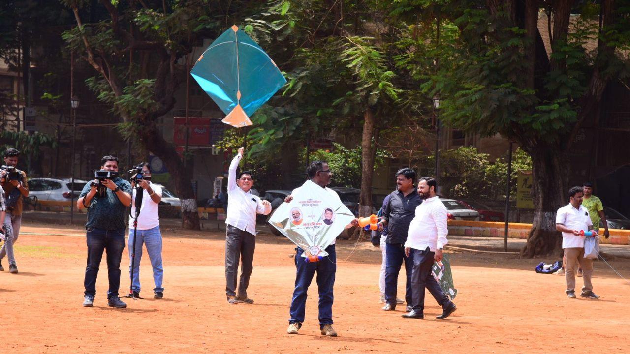 The visual spectacle of kites flying with slogans and leader photos at Shivaji Park attracted public attention and served as a means of engaging with voters.