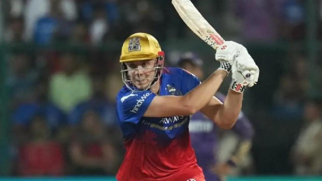 Later, facing 20 balls, all-rounder Cameron Green played an unbeaten knock of 37 runs which was laced with 5 fours. RCB posted a target of 207 on-board