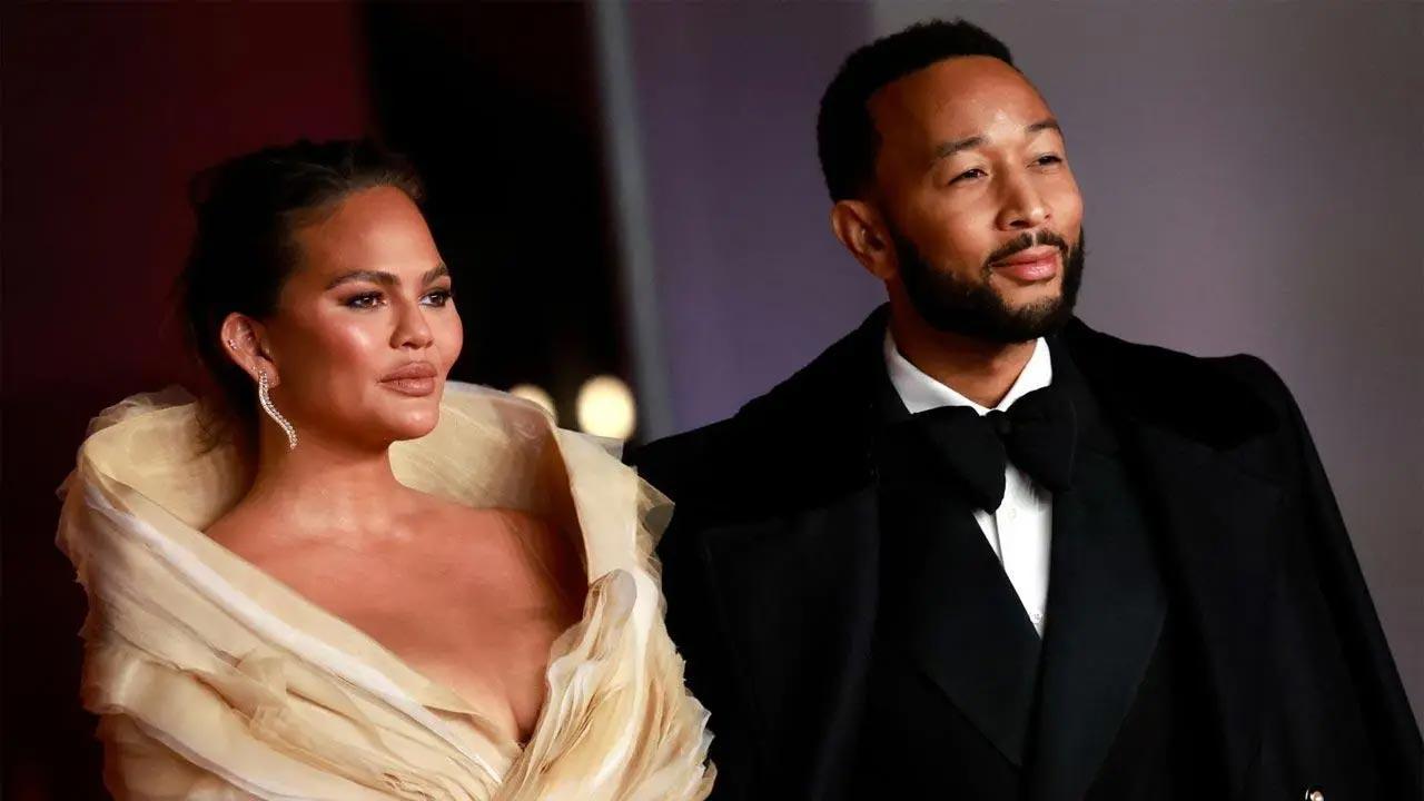 Chrissy Teigen shares pictures with John Legend from Thailand trip