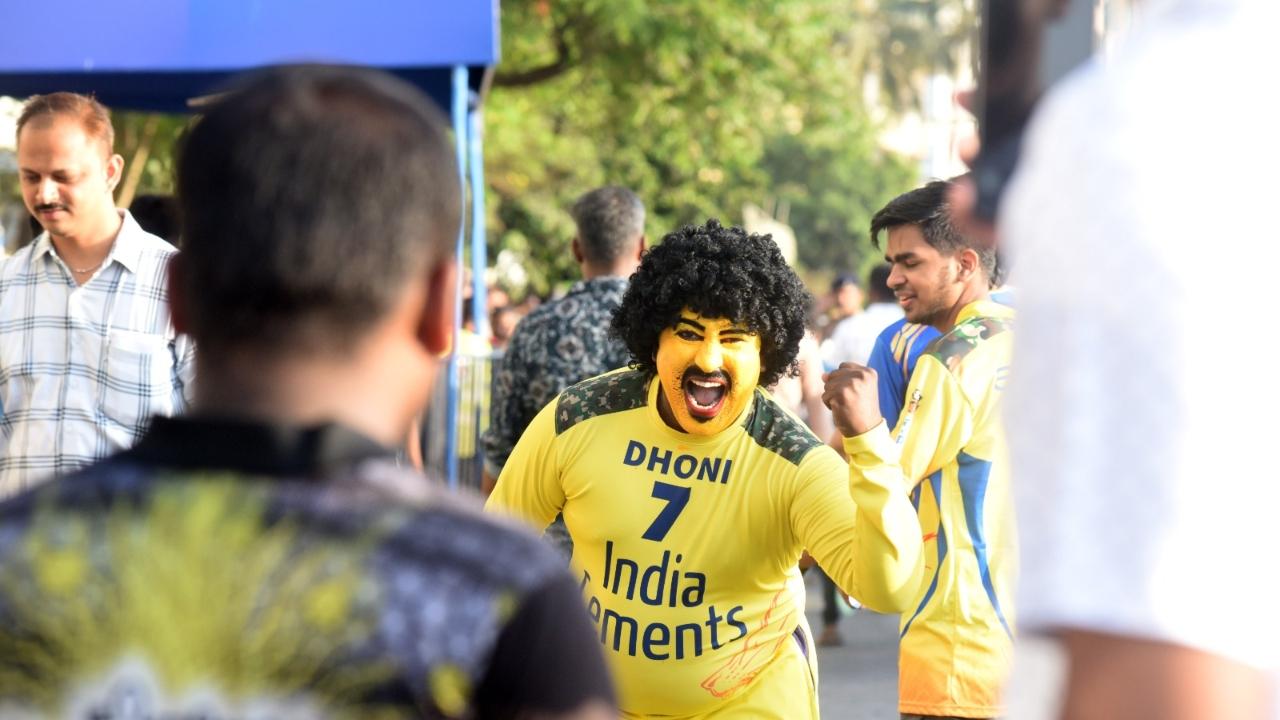 Both, Mumbai Indians and Chennai Super Kings are IPL's most successful teams, with five titles each