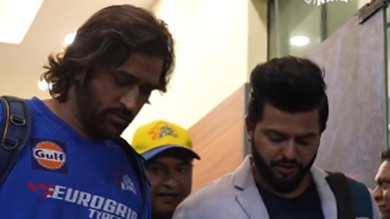 Suresh Raina supports limping MS Dhoni on stairs after CSK's victory: Watch