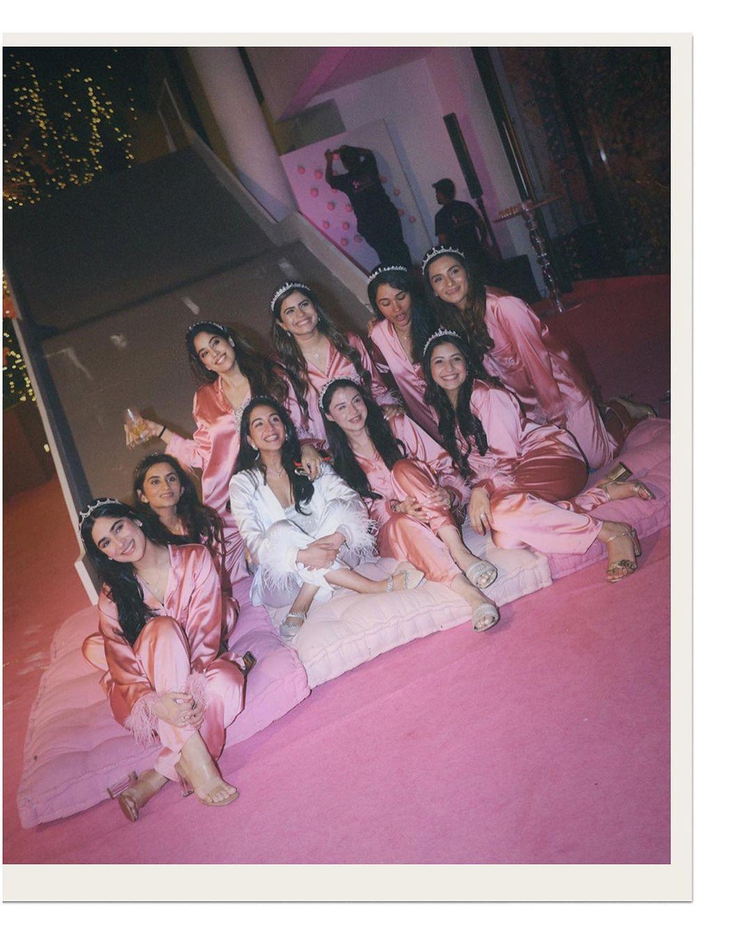 In this picture, Janhvi posed with a wide smile with all the lovely ladies and the bride herself