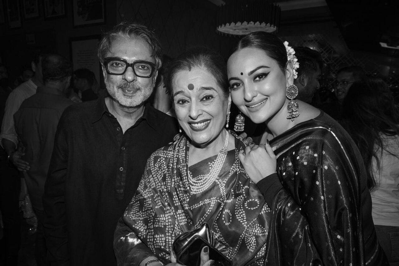 Sonakshi Sinha poses with her mother Poonam Sinha and filmmaker Sanjay Leela Bhansali