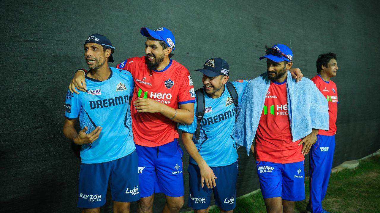 Pacers Ishant Sharma,  Khaleel Ahmed along with Gujarat's head coach Ashish Nehra were seen sharing funny moments among themselves