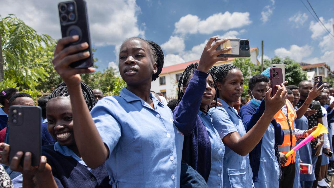 Kenya Medical Training College students mobilise for action, equipped with their mobile phones as tools of documentation