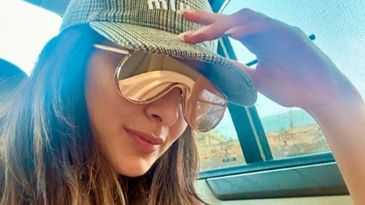 Kiara Advani's sun-kissed selfie leaves fans in awe