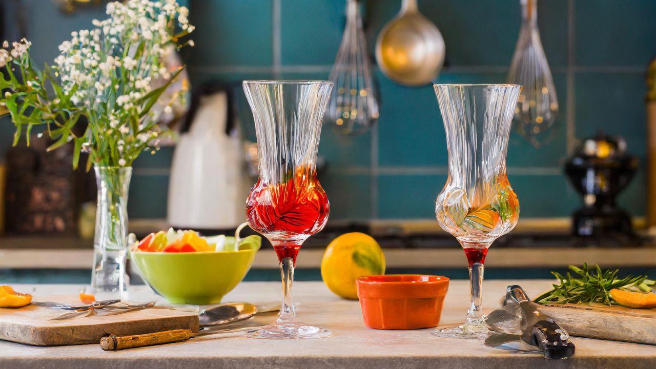 Showcase beautiful drinkware: Elevate your beverage game with stylish drinkware that adds a touch of sophistication to your kitchen. Choose glassware with unique shapes or intricate designs or opt for trendy copper mugs or colourful tumblers for a more eclectic vibe. 