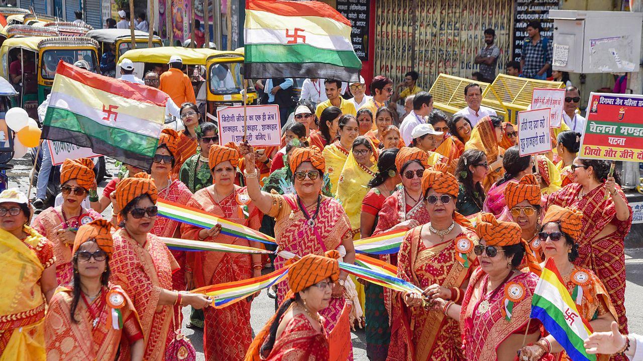 Jain community members take part in a religious procession on the Mahavir Jayanti, in Patna, Sunday, April 20, 2024. (PTI Photo)