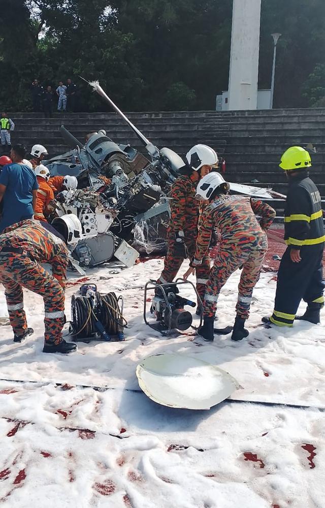 Ten killed after two helicopters crash